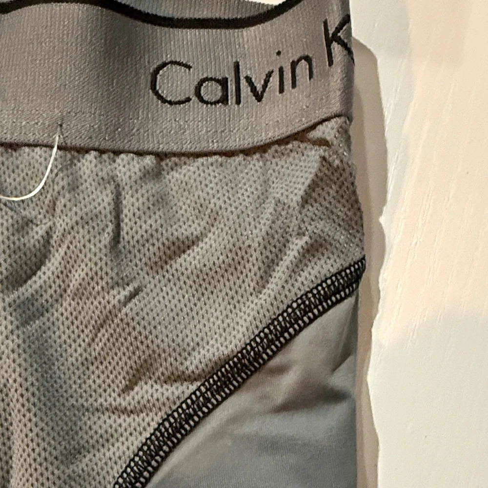 Calvin Klein Men's Gray Cycle Short - Picture 4 of 6